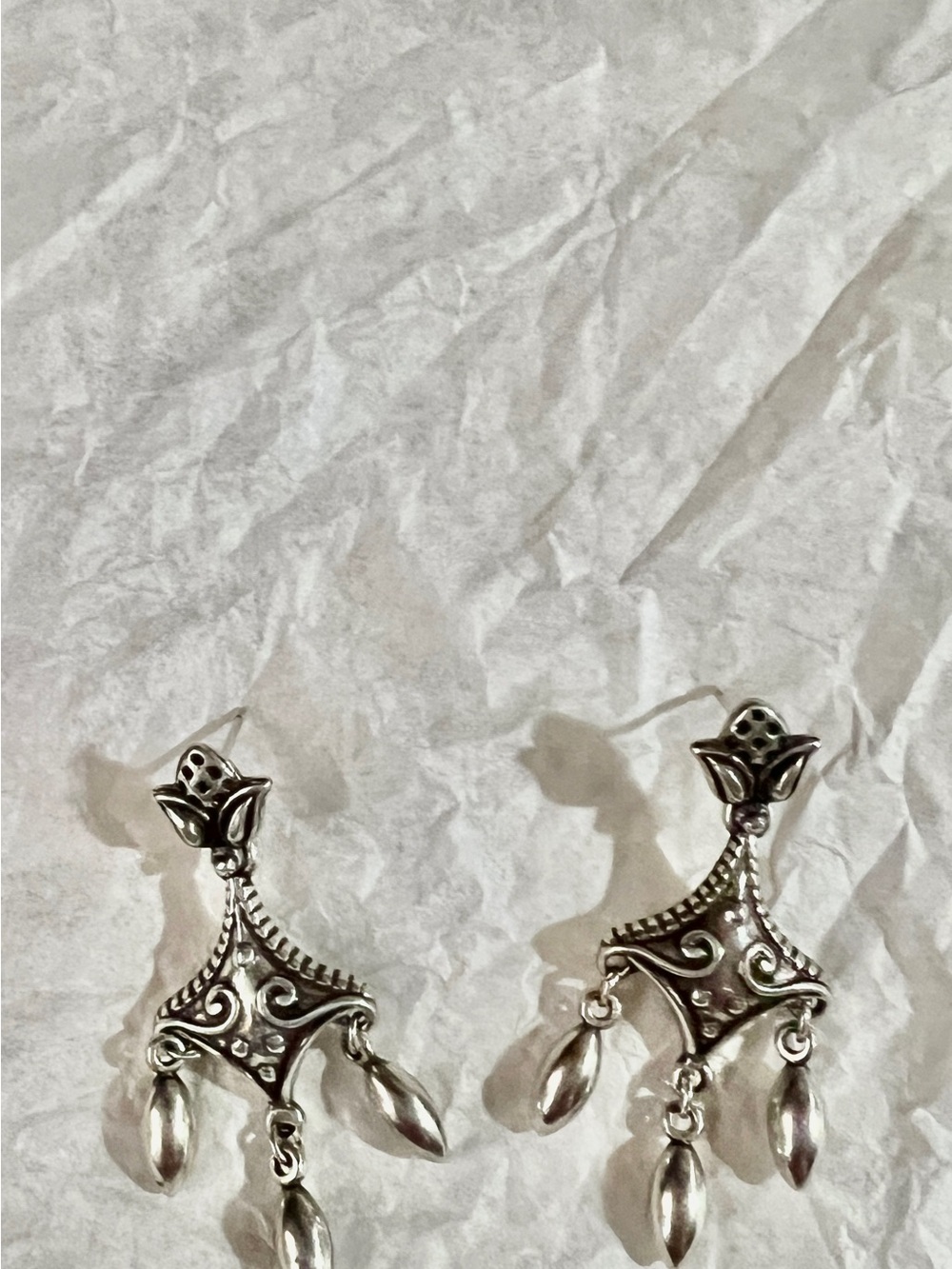 Brighton Heart Motif Dangle Earrings
